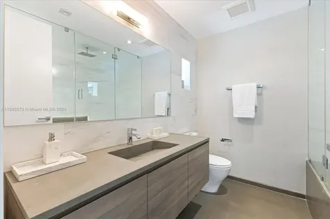 401 E Rivo Alto Drive Miami Beach FL 33139