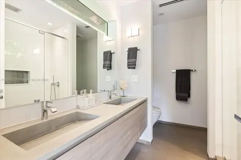 401 E Rivo Alto Drive Miami Beach FL 33139