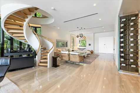 401 E Rivo Alto Drive Miami Beach FL 33139