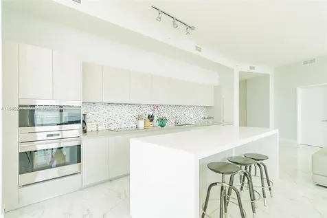 4111 S Ocean Drive Hollywood FL 33019