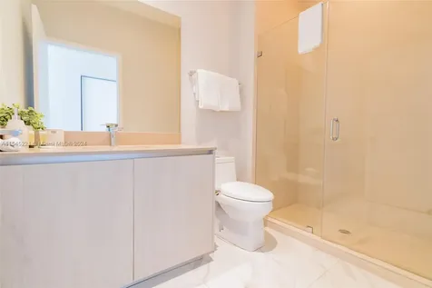 4111 S Ocean Drive Hollywood FL 33019