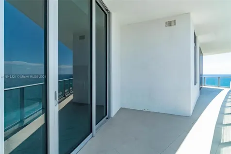 4111 S Ocean Drive Hollywood FL 33019