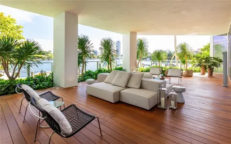 4701 N Meridian Avenue Miami Beach FL 33140