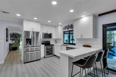 261 El Dorado Parkway Plantation FL 33317