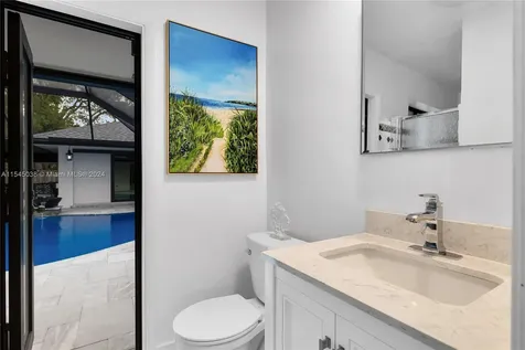 261 El Dorado Parkway Plantation FL 33317