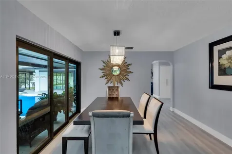 261 El Dorado Parkway Plantation FL 33317