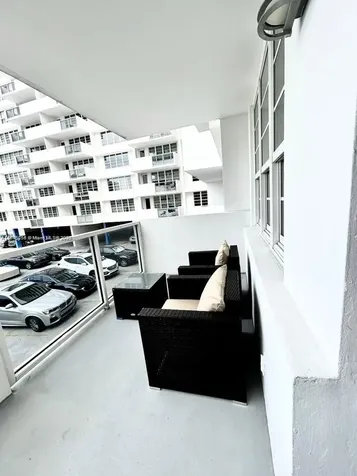 Miami Beach FL 33139