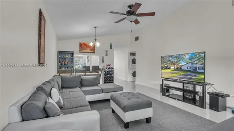 3926 S Arelia Drive S Delray Beach FL 33445