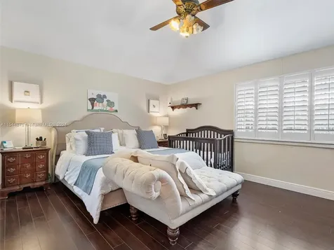5558 SW 89th Place Miami FL 33165