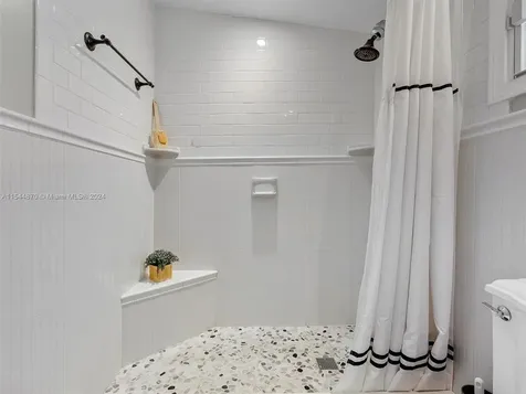 5558 SW 89th Place Miami FL 33165