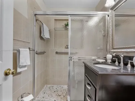 5558 SW 89th Place Miami FL 33165