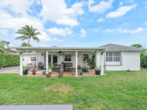 5558 SW 89th Place Miami FL 33165