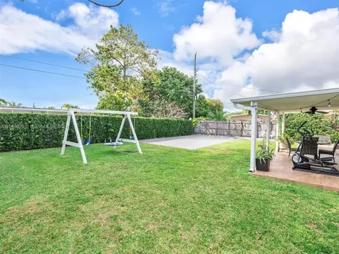 5558 SW 89th Place Miami FL 33165