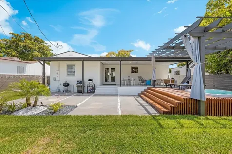 2121 SW 15th Street Miami FL 33145