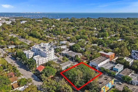 3659 Grand Avenue Miami FL 33133