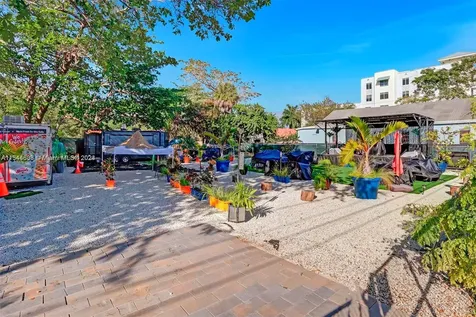 3659 Grand Avenue Miami FL 33133