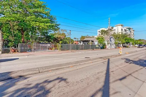 3659 Grand Avenue Miami FL 33133