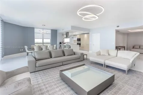 17301 Biscayne Boulevard North Miami Beach FL 33160