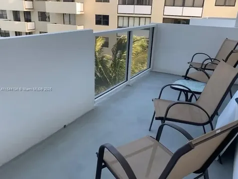 100 Lincoln Road Miami Beach FL 33139