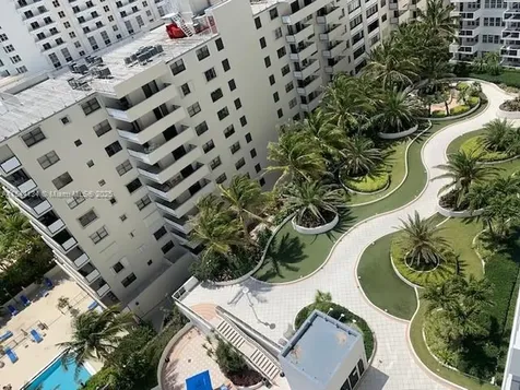 100 Lincoln Road Miami Beach FL 33139