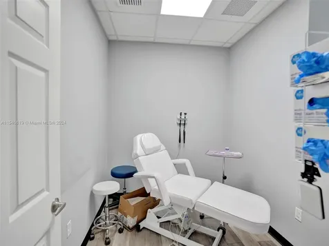 8080 Pasadena Boulevard Pembroke Pines FL 33024