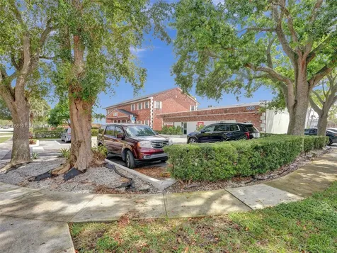 8080 Pasadena Boulevard Pembroke Pines FL 33024