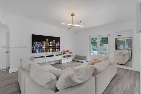 270 NW 104th Street Miami FL 33150