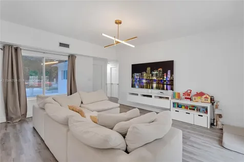 270 NW 104th Street Miami FL 33150