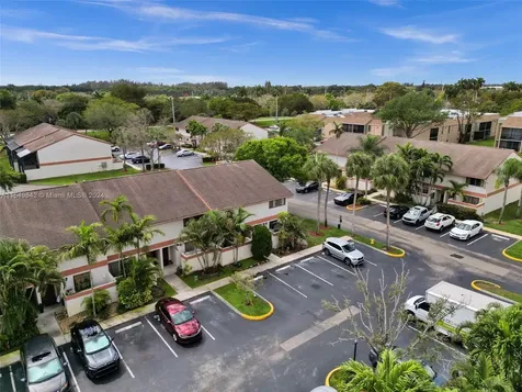 4408 SW 70th Terrace Davie FL 33314