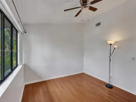 4408 SW 70th Terrace Davie FL 33314