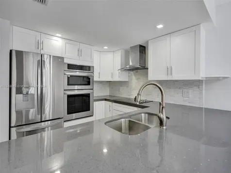 4408 SW 70th Terrace Davie FL 33314