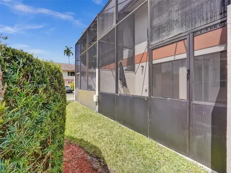 4408 SW 70th Terrace Davie FL 33314