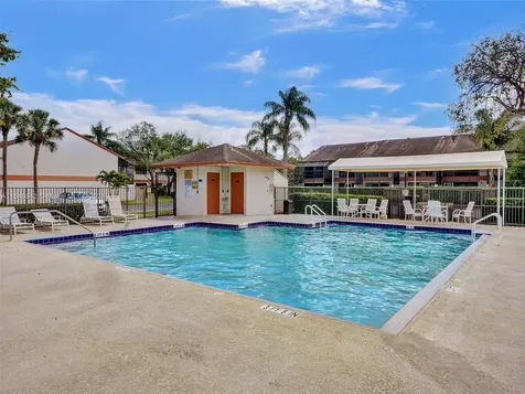 4408 SW 70th Terrace Davie FL 33314