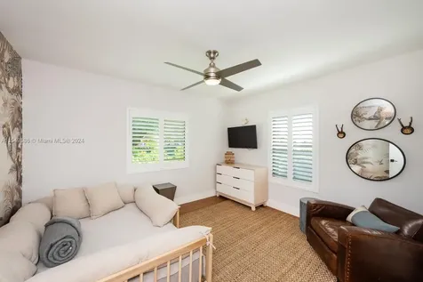 520 SW 27th Road Miami FL 33129