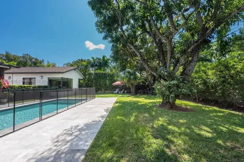 520 SW 27th Road Miami FL 33129