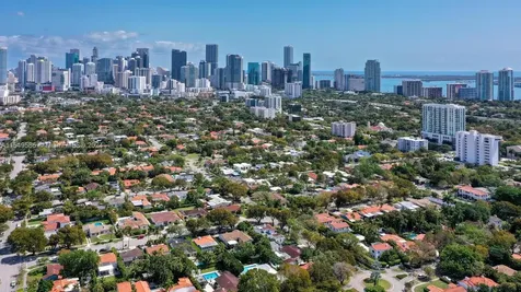520 SW 27th Road Miami FL 33129