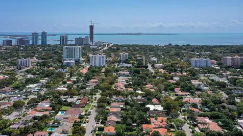 520 SW 27th Road Miami FL 33129