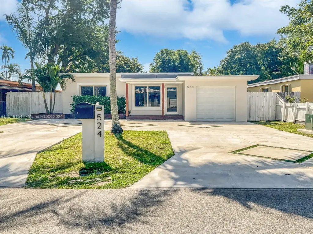 524 NE 160th Street Miami FL 33162