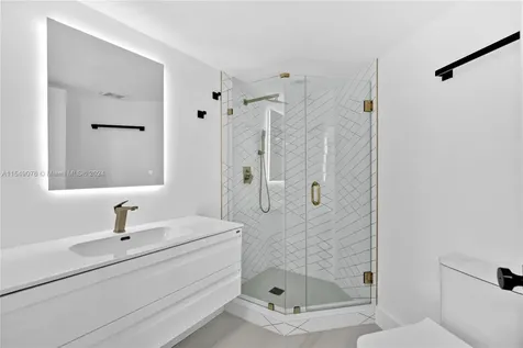 6301 Collins Avenue Miami Beach FL 33141