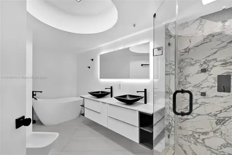 6301 Collins Avenue Miami Beach FL 33141