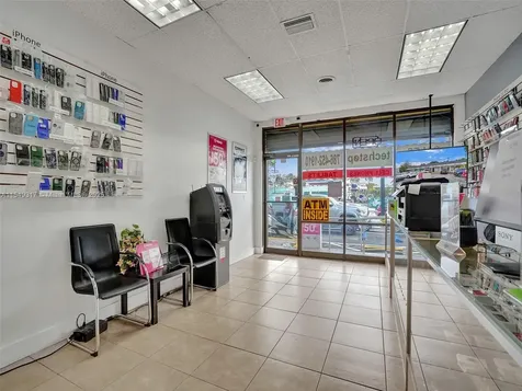 723 NE 79 Miami FL 33138