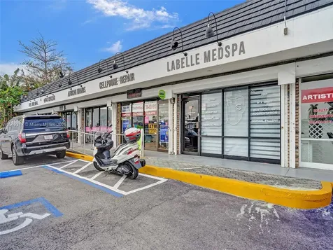 723 NE 79 Miami FL 33138