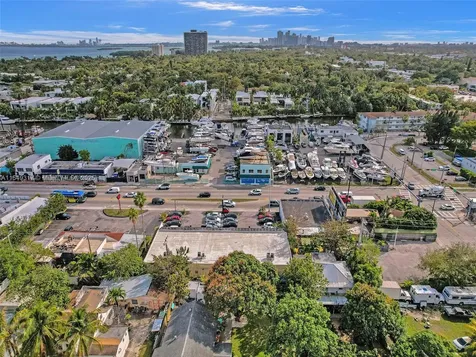 723 NE 79 Miami FL 33138