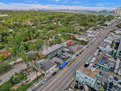 723 NE 79 Miami FL 33138