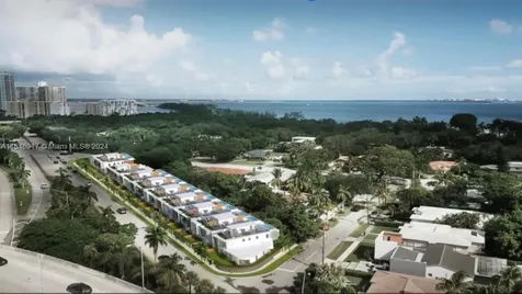 2900 S Miami Avenue Miami FL 33129