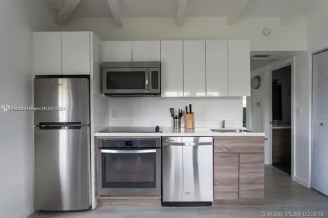 1450 Meridian Avenue Miami Beach FL 33139
