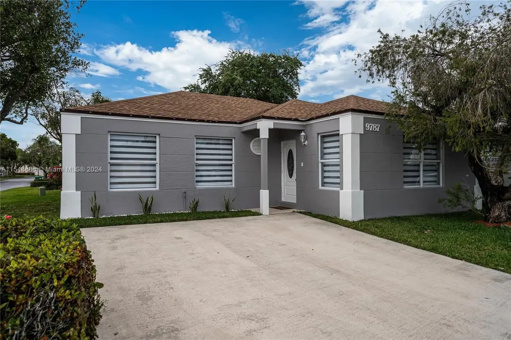 9787 SW 221st Street Cutler Bay FL 33190