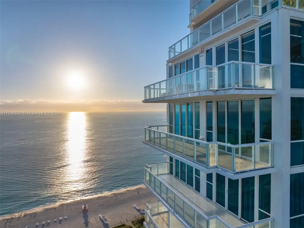 50 S Pointe Drive Miami Beach FL 33139