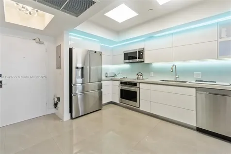 100 Lincoln Road Miami Beach FL 33139