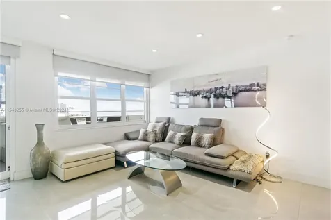 100 Lincoln Road Miami Beach FL 33139
